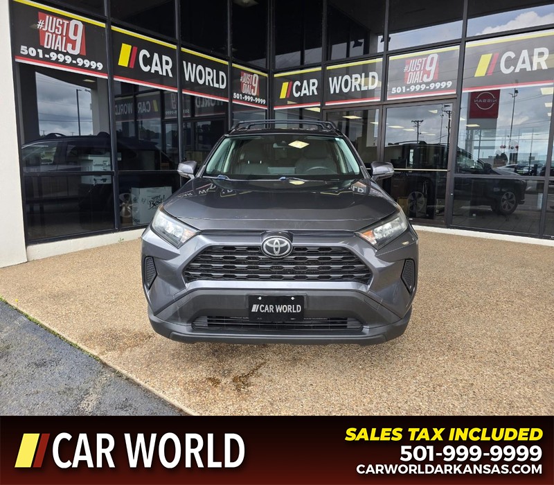 Toyota RAV4 Vehicle Full-screen Gallery Image 2