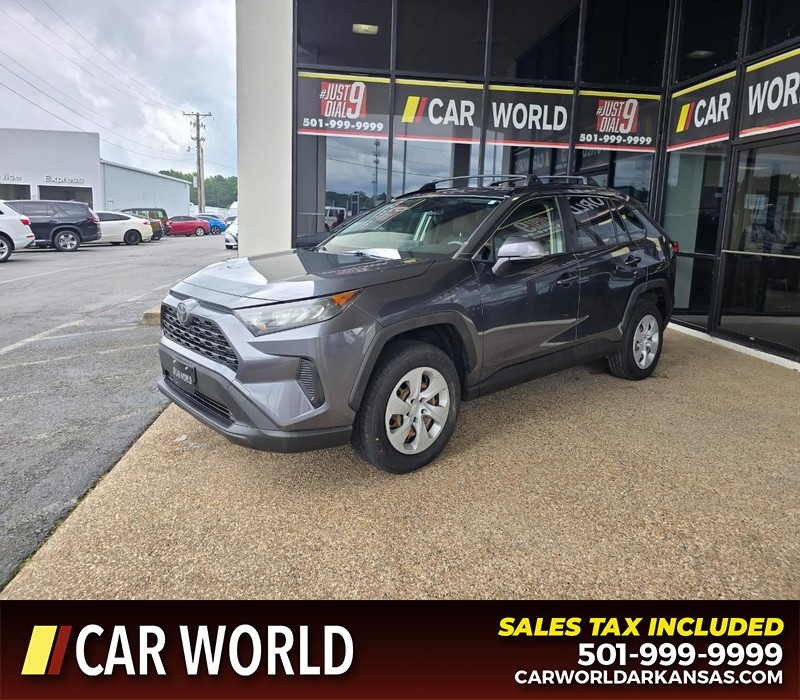 Toyota RAV4 Vehicle Full-screen Gallery Image 3