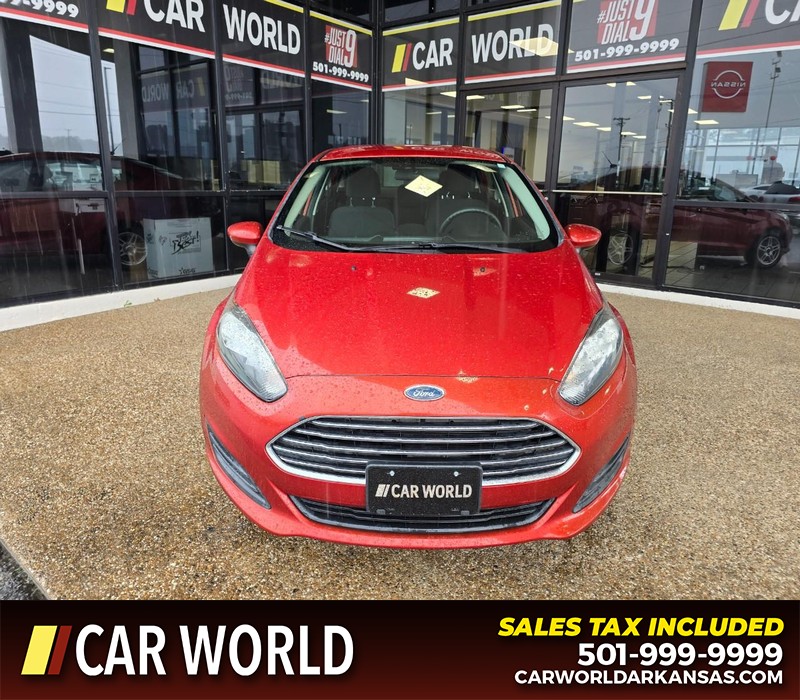 Ford Fiesta Vehicle Full-screen Gallery Image 2