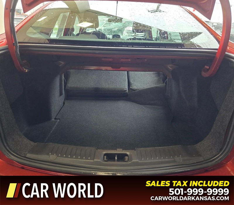 Ford Fiesta Vehicle Full-screen Gallery Image 14