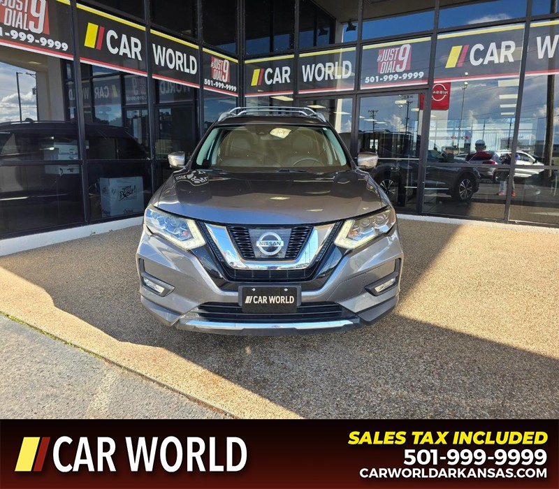 Nissan Rogue Vehicle Full-screen Gallery Image 2