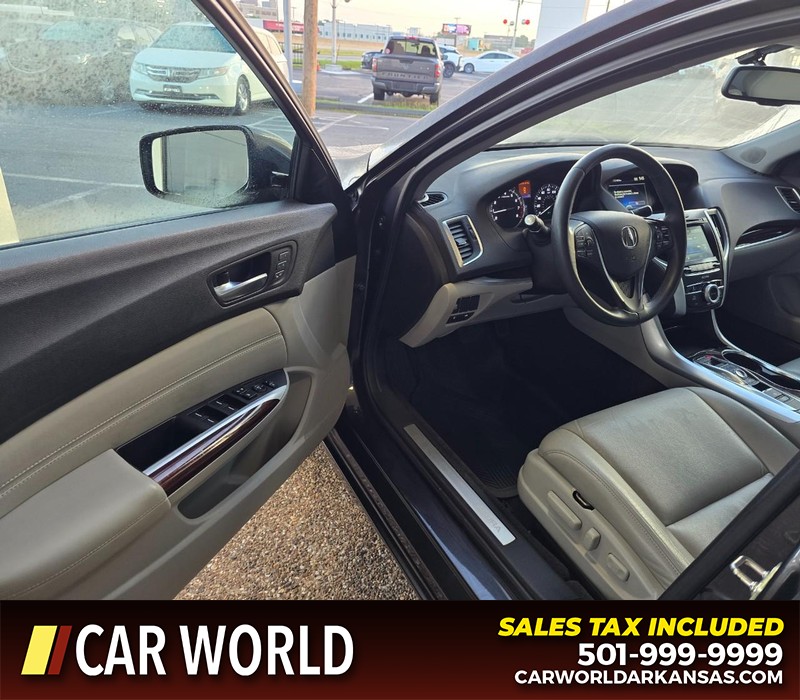 Acura TLX Vehicle Full-screen Gallery Image 7