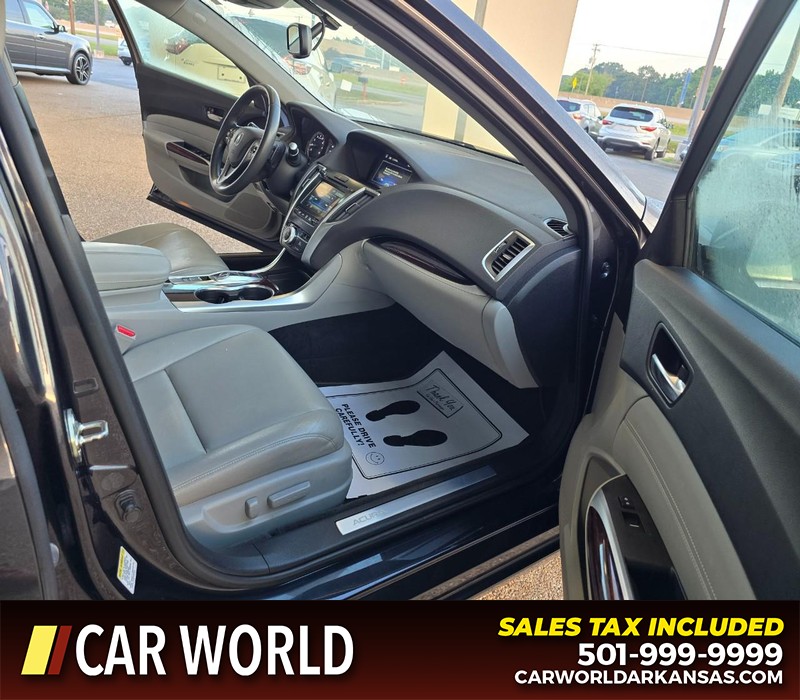 Acura TLX Vehicle Full-screen Gallery Image 11