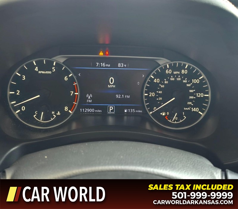 Nissan Altima Vehicle Full-screen Gallery Image 16