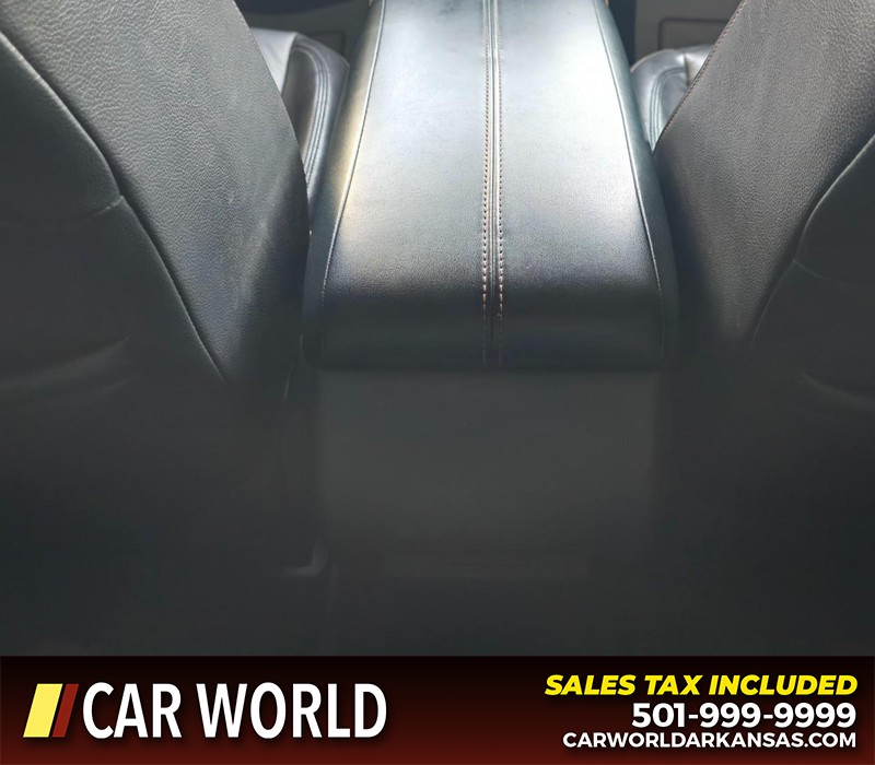 Nissan Altima Vehicle Full-screen Gallery Image 18