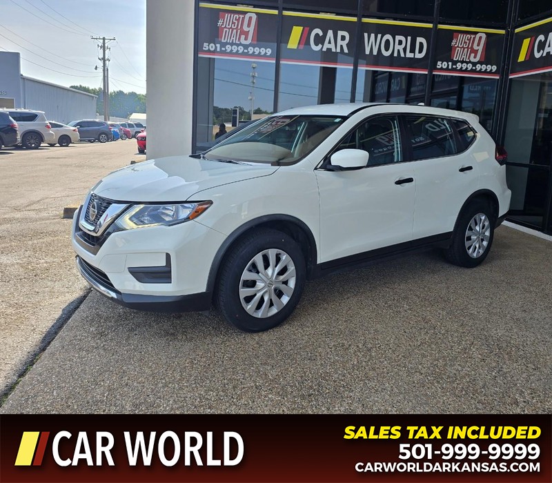 Nissan Rogue Vehicle Full-screen Gallery Image 3