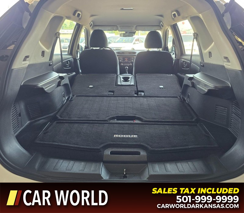 Nissan Rogue Vehicle Full-screen Gallery Image 14