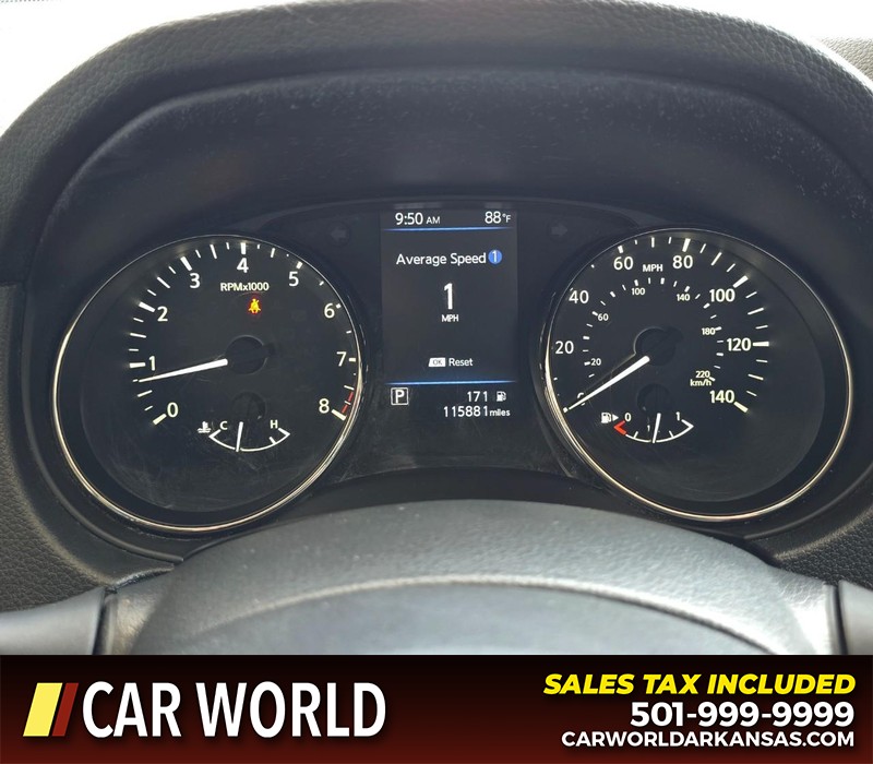 Nissan Rogue Vehicle Full-screen Gallery Image 17