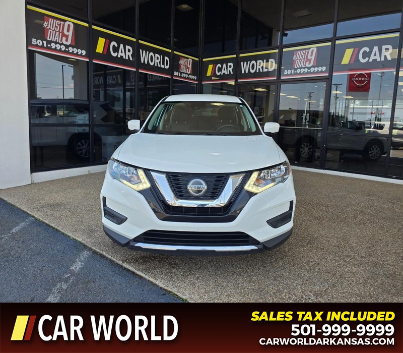 Nissan Rogue Vehicle Full-screen Gallery Image 2