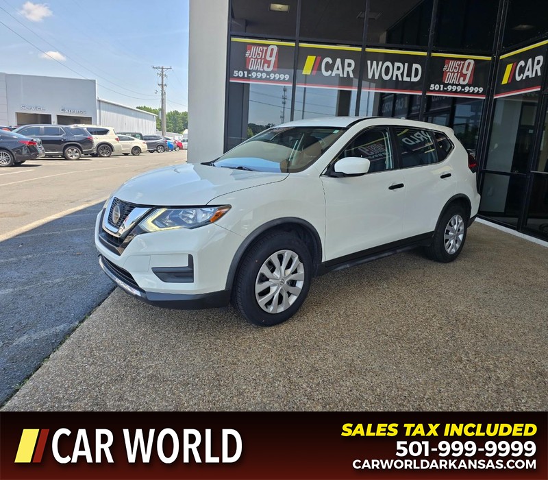Nissan Rogue Vehicle Full-screen Gallery Image 3