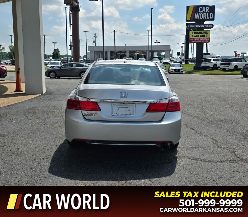 Honda Accord Sedan Vehicle Full-screen Gallery Image 5