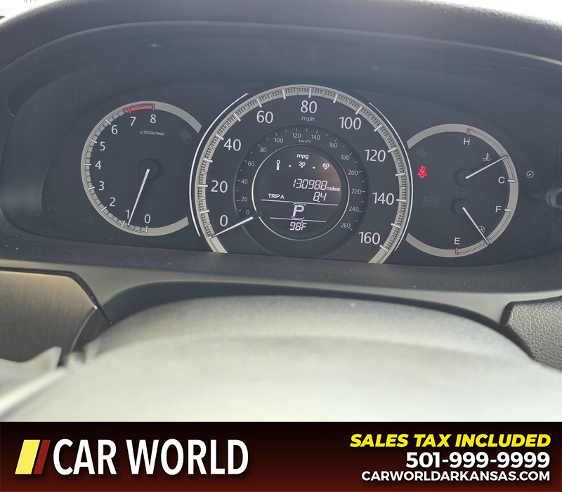 Honda Accord Sedan Vehicle Full-screen Gallery Image 16