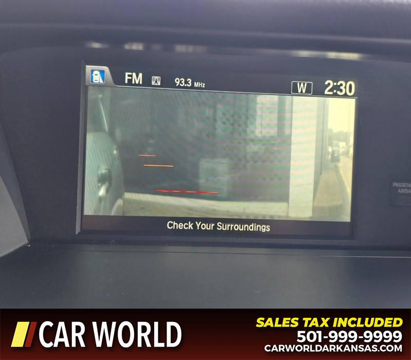 Honda Accord Sedan Vehicle Full-screen Gallery Image 18