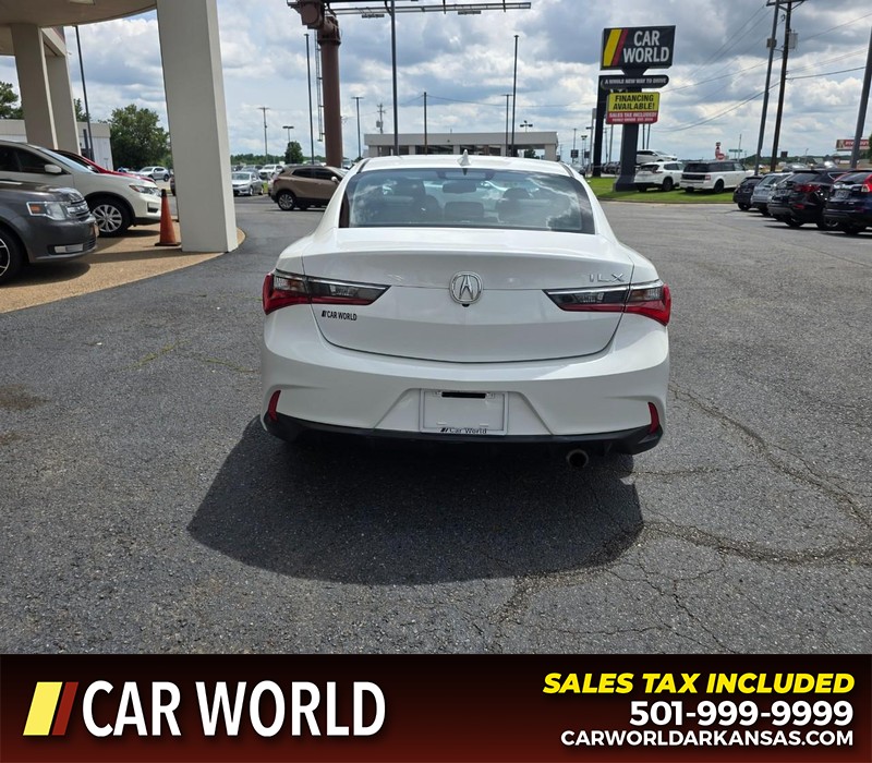 Acura ILX Vehicle Full-screen Gallery Image 5