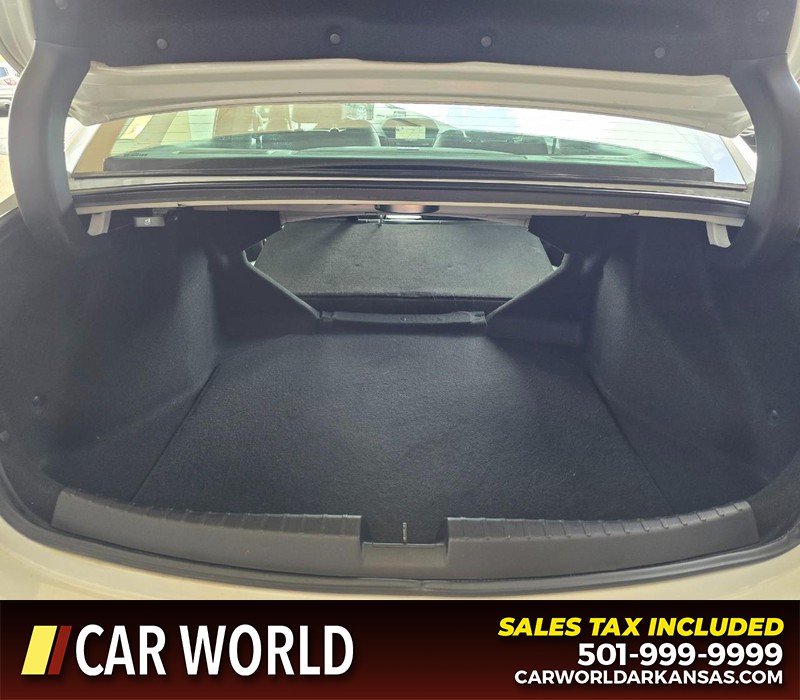 Acura ILX Vehicle Full-screen Gallery Image 14