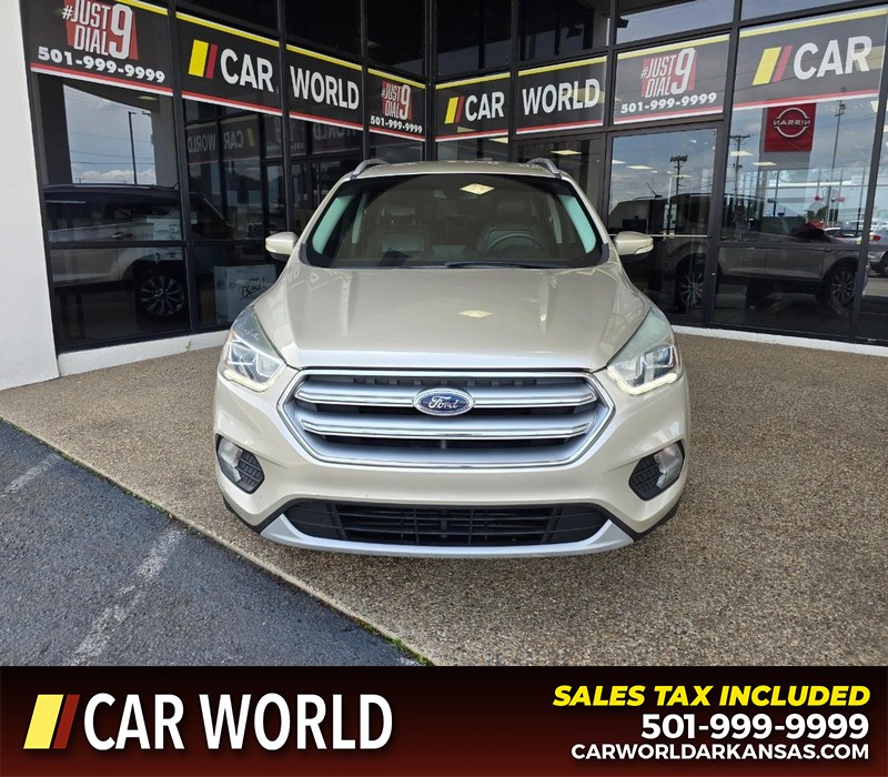 Ford Escape Vehicle Full-screen Gallery Image 2