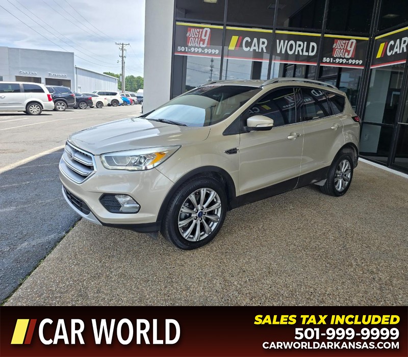 Ford Escape Vehicle Full-screen Gallery Image 3