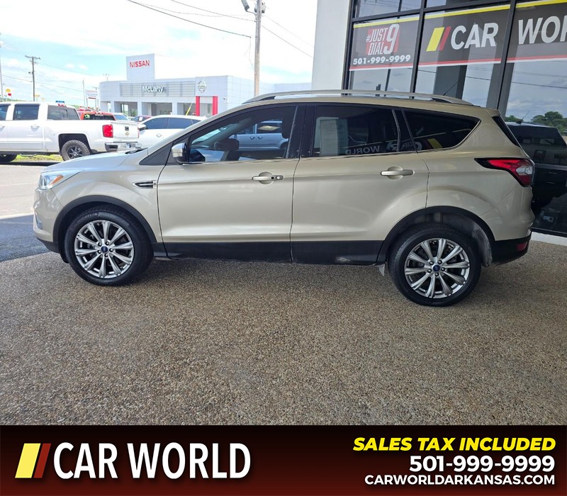Ford Escape Vehicle Full-screen Gallery Image 4