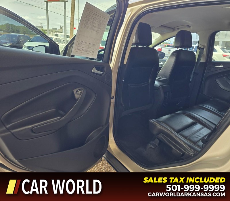 Ford Escape Vehicle Full-screen Gallery Image 9