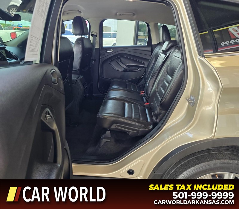 Ford Escape Vehicle Full-screen Gallery Image 10