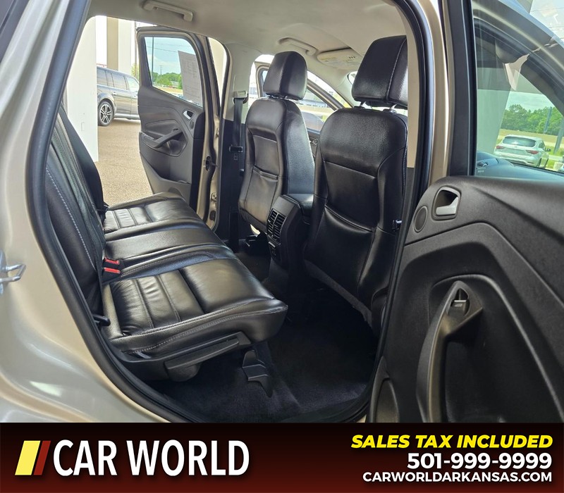 Ford Escape Vehicle Full-screen Gallery Image 12