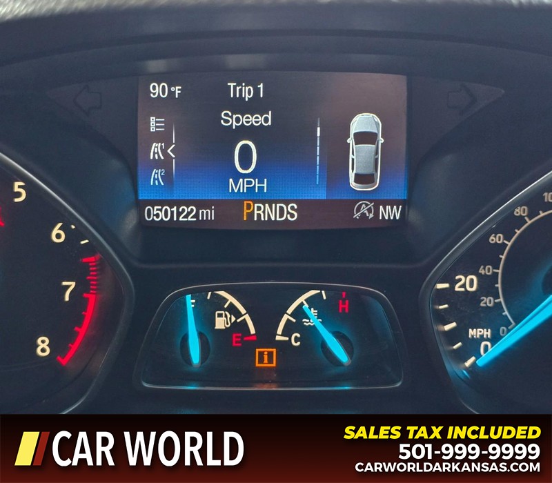 Ford Escape Vehicle Full-screen Gallery Image 16