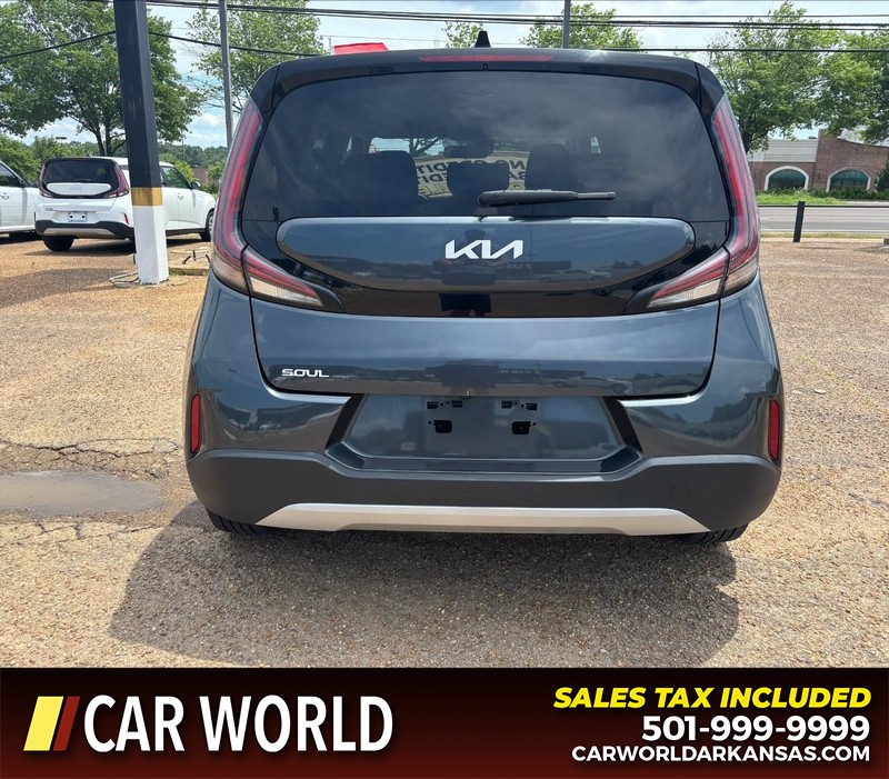 Kia Soul Vehicle Full-screen Gallery Image 4