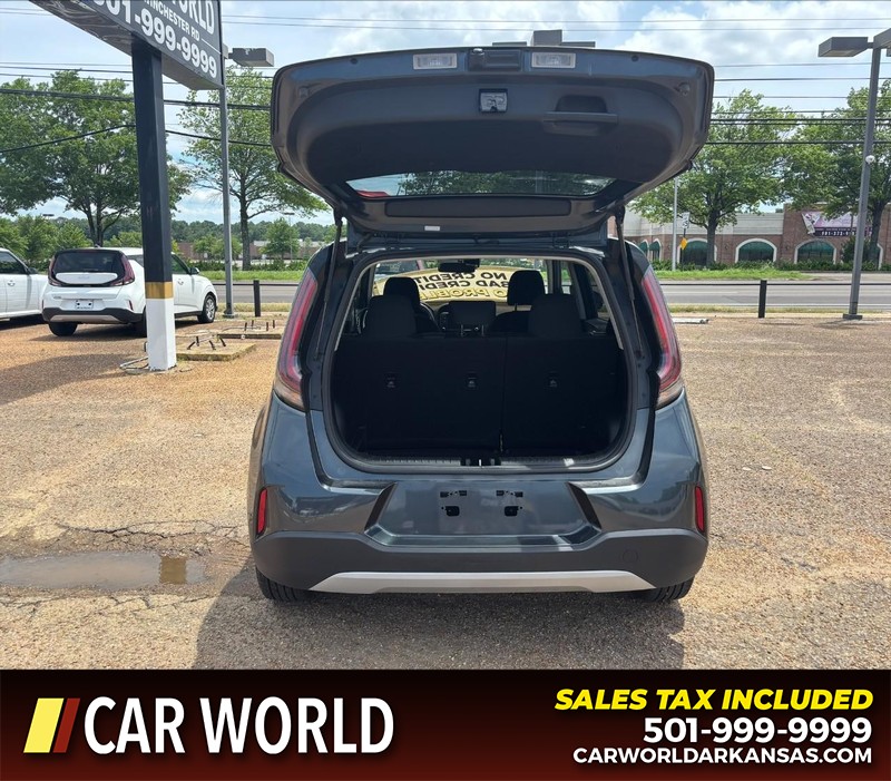 Kia Soul Vehicle Full-screen Gallery Image 5