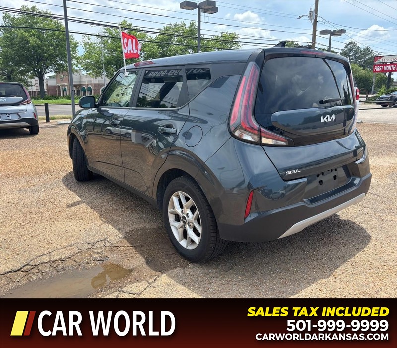 Kia Soul Vehicle Full-screen Gallery Image 7