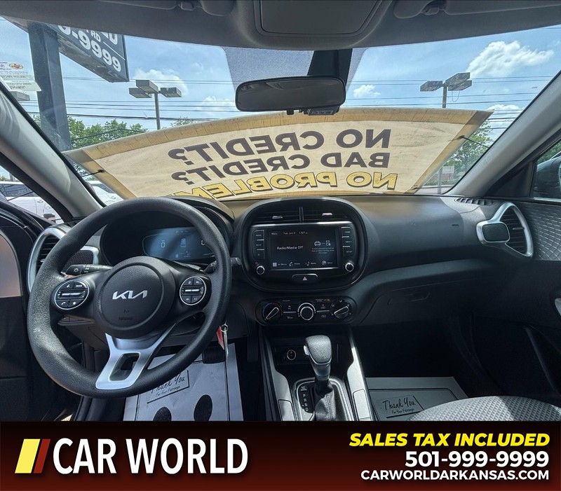 Kia Soul Vehicle Full-screen Gallery Image 16