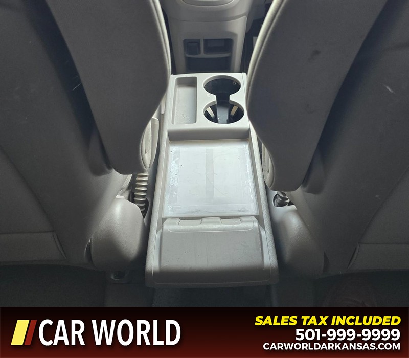 Honda CR-V Vehicle Full-screen Gallery Image 19
