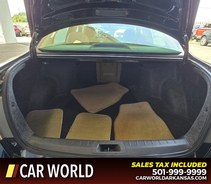 Honda Accord Sedan Vehicle Full-screen Gallery Image 13