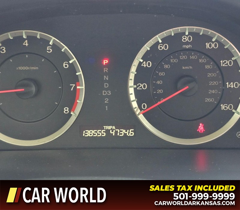 Honda Accord Sedan Vehicle Full-screen Gallery Image 15
