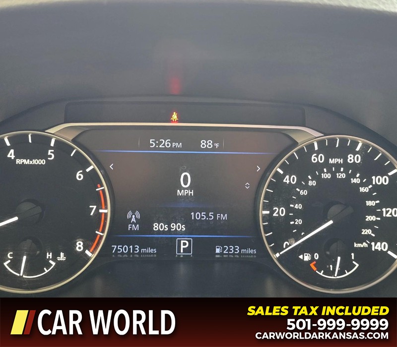 Nissan Altima Vehicle Full-screen Gallery Image 17