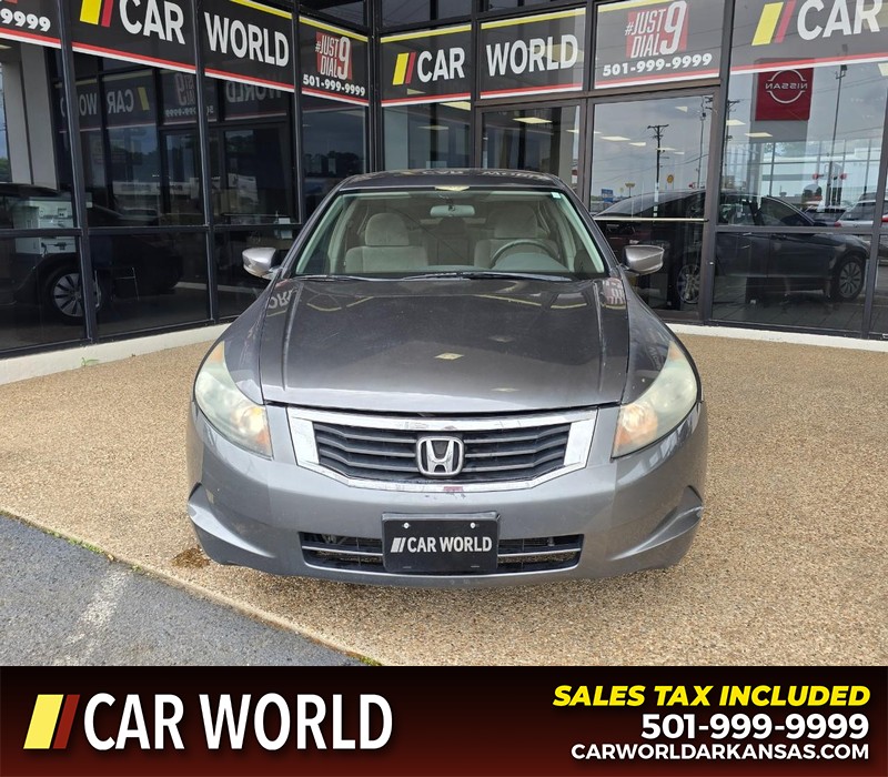Honda Accord Sedan Vehicle Full-screen Gallery Image 2