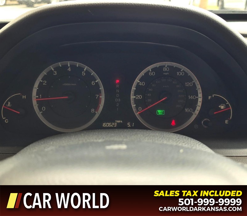 Honda Accord Sedan Vehicle Full-screen Gallery Image 17