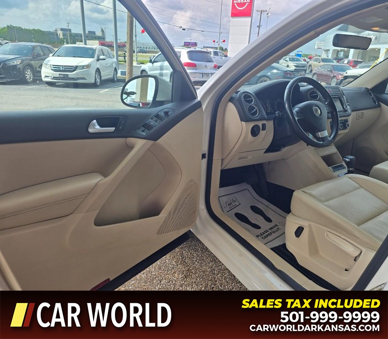 Volkswagen Tiguan Vehicle Full-screen Gallery Image 7