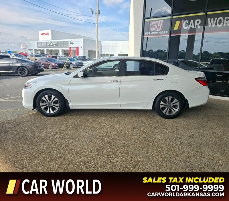 Honda Accord Sedan Vehicle Full-screen Gallery Image 4