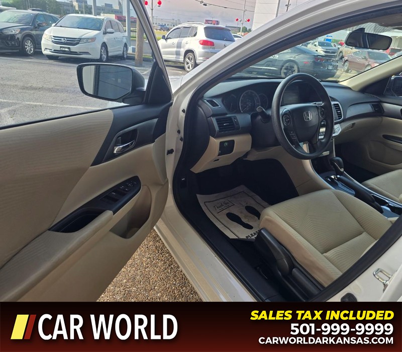 Honda Accord Sedan Vehicle Full-screen Gallery Image 7