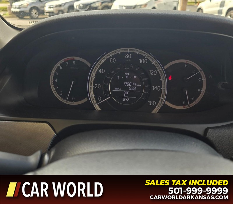 Honda Accord Sedan Vehicle Full-screen Gallery Image 16