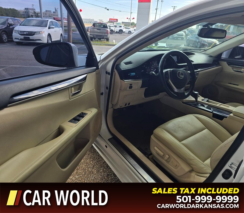 Lexus ES 350 Vehicle Full-screen Gallery Image 7