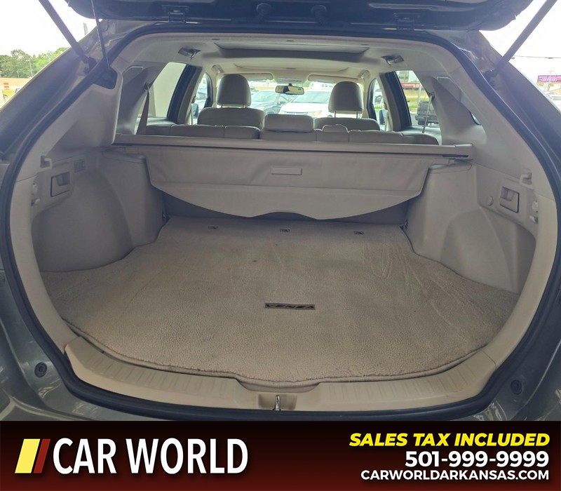 Toyota Venza Vehicle Full-screen Gallery Image 13