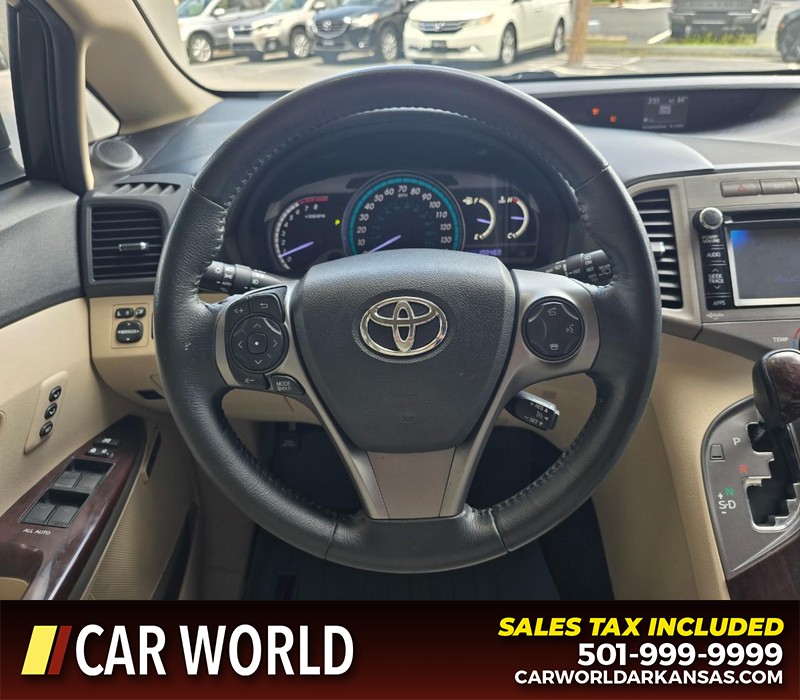 Toyota Venza Vehicle Full-screen Gallery Image 15