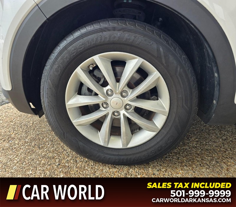 Kia Sorento Vehicle Full-screen Gallery Image 6