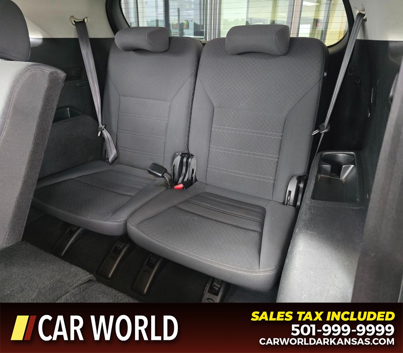 Kia Sorento Vehicle Full-screen Gallery Image 11