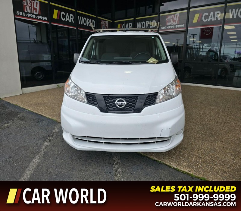 Nissan NV200 Compact Cargo Vehicle Full-screen Gallery Image 2