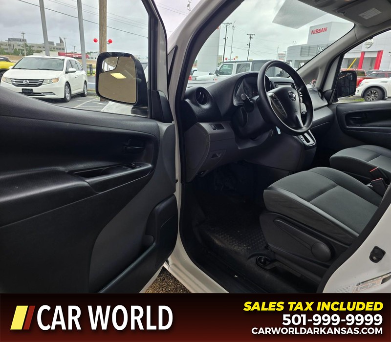 Nissan NV200 Compact Cargo Vehicle Full-screen Gallery Image 7