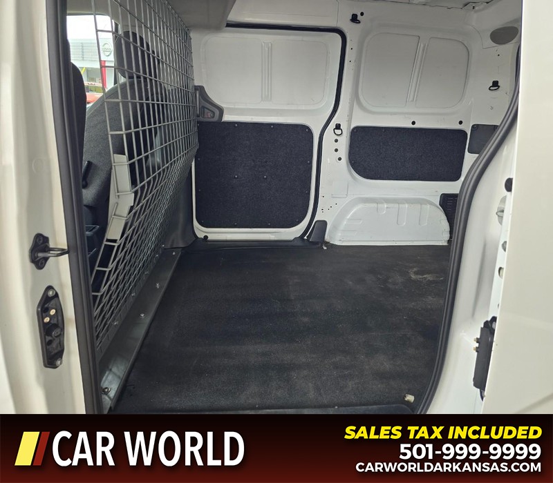 Nissan NV200 Compact Cargo Vehicle Full-screen Gallery Image 9