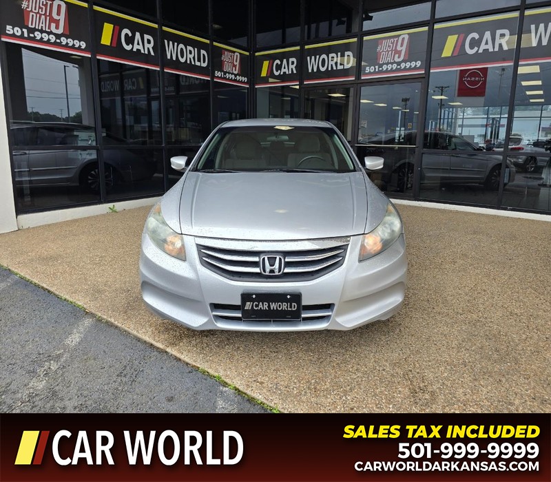 Honda Accord Sedan Vehicle Full-screen Gallery Image 2
