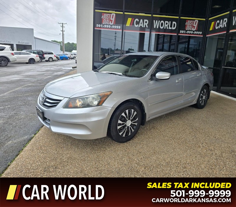 Honda Accord Sedan Vehicle Full-screen Gallery Image 3